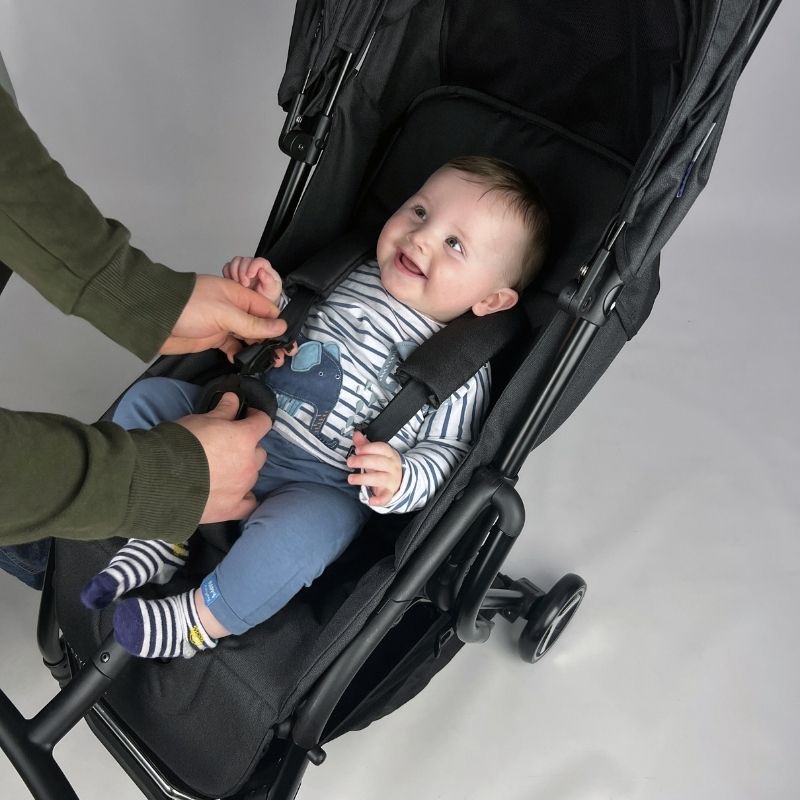  Cozy N Safe i-Metro stroller